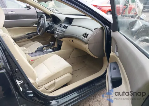 2008 Honda Accord 2.4 Lx z USA, uszkodzony, nr VIN 1HGCP26338A007649